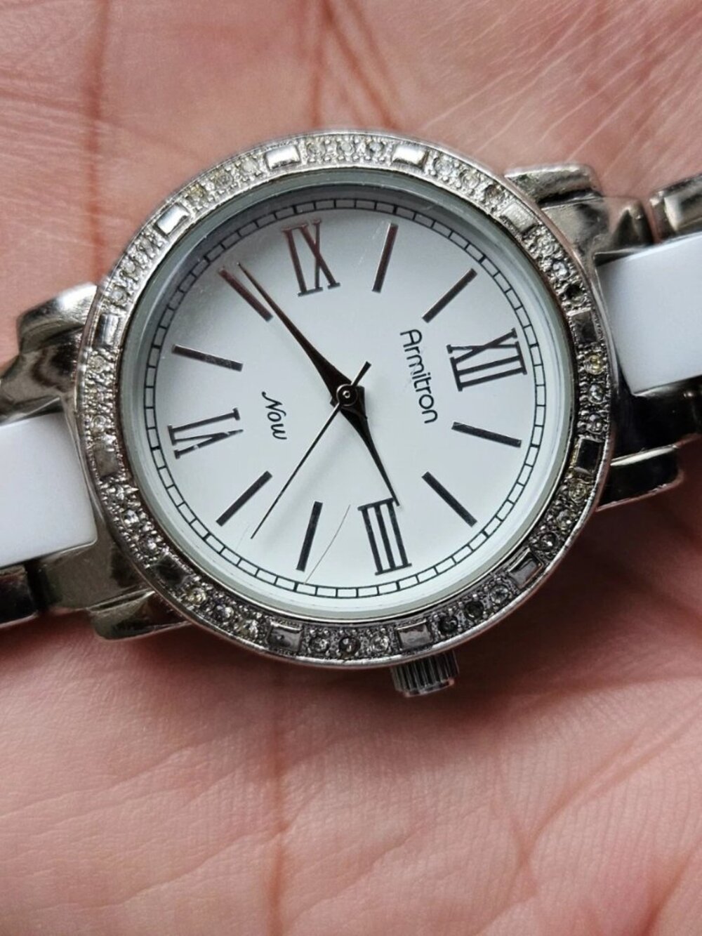 Armitron Now Women Wristwatch Silver/White Tone Analog Quartz Wrist Watch